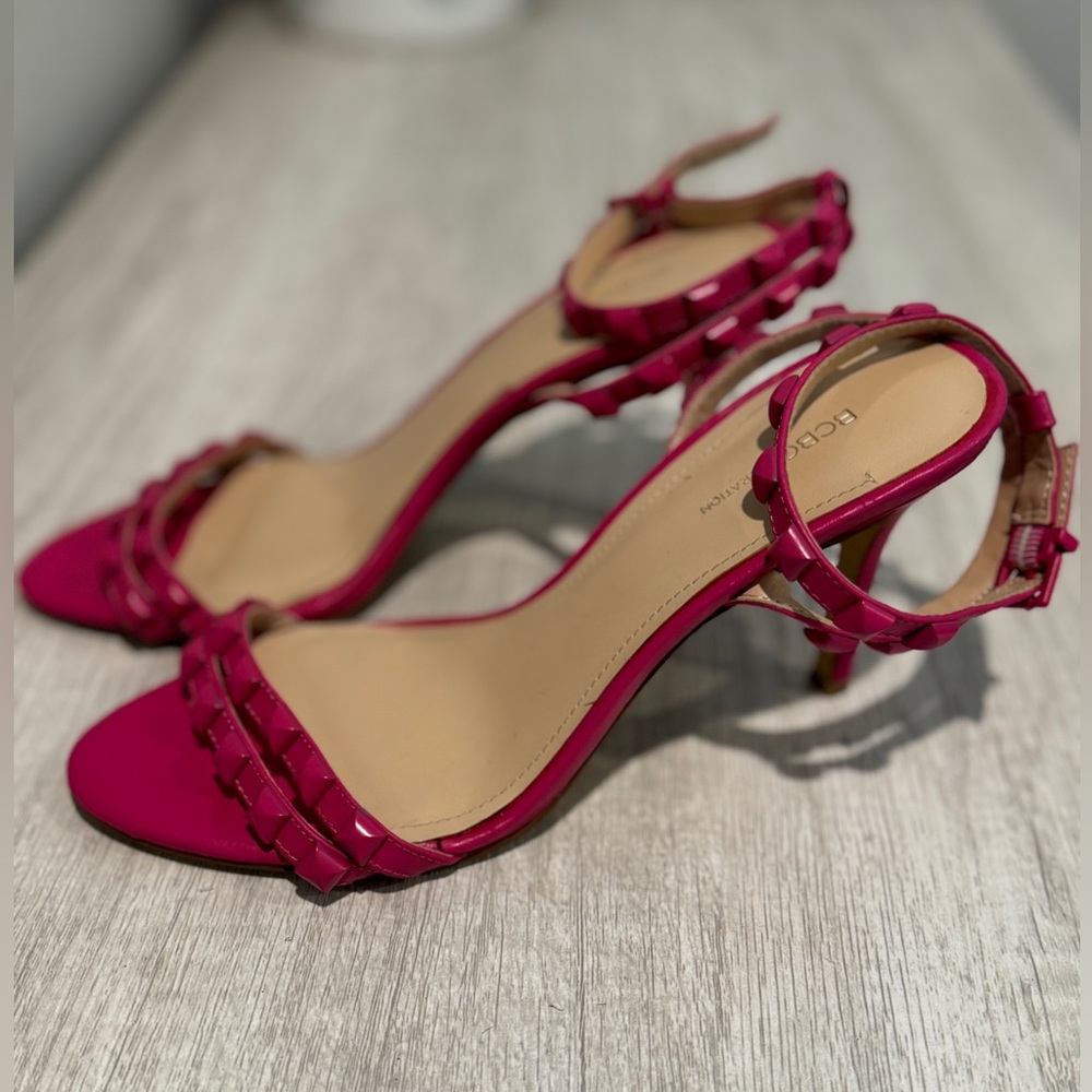 BCBG heels